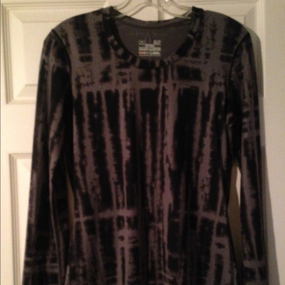 Under Armour heat gear shirt